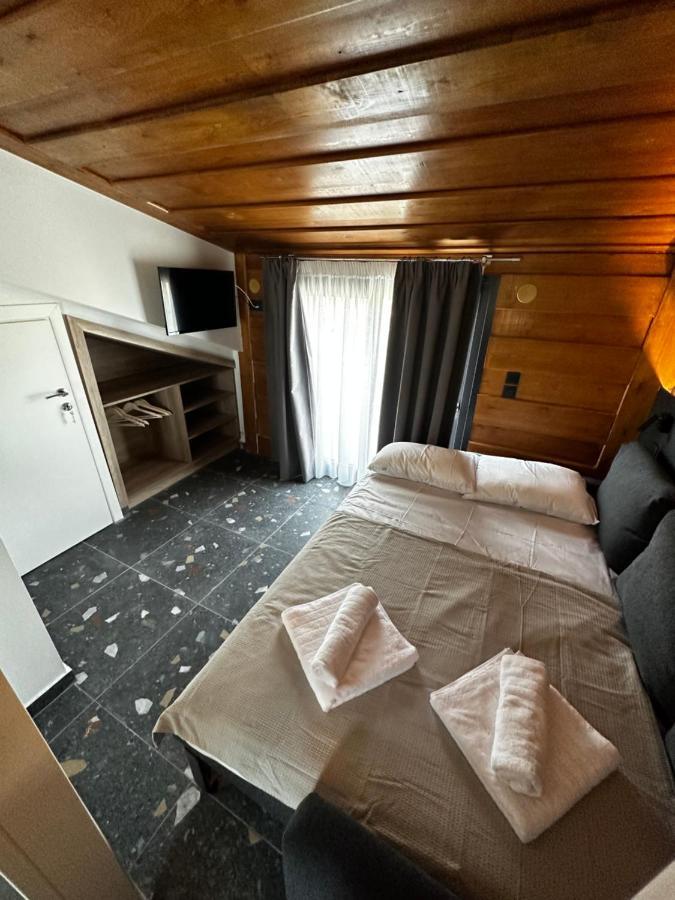 Lighthouse Apartments Kriopigi Bagian luar foto