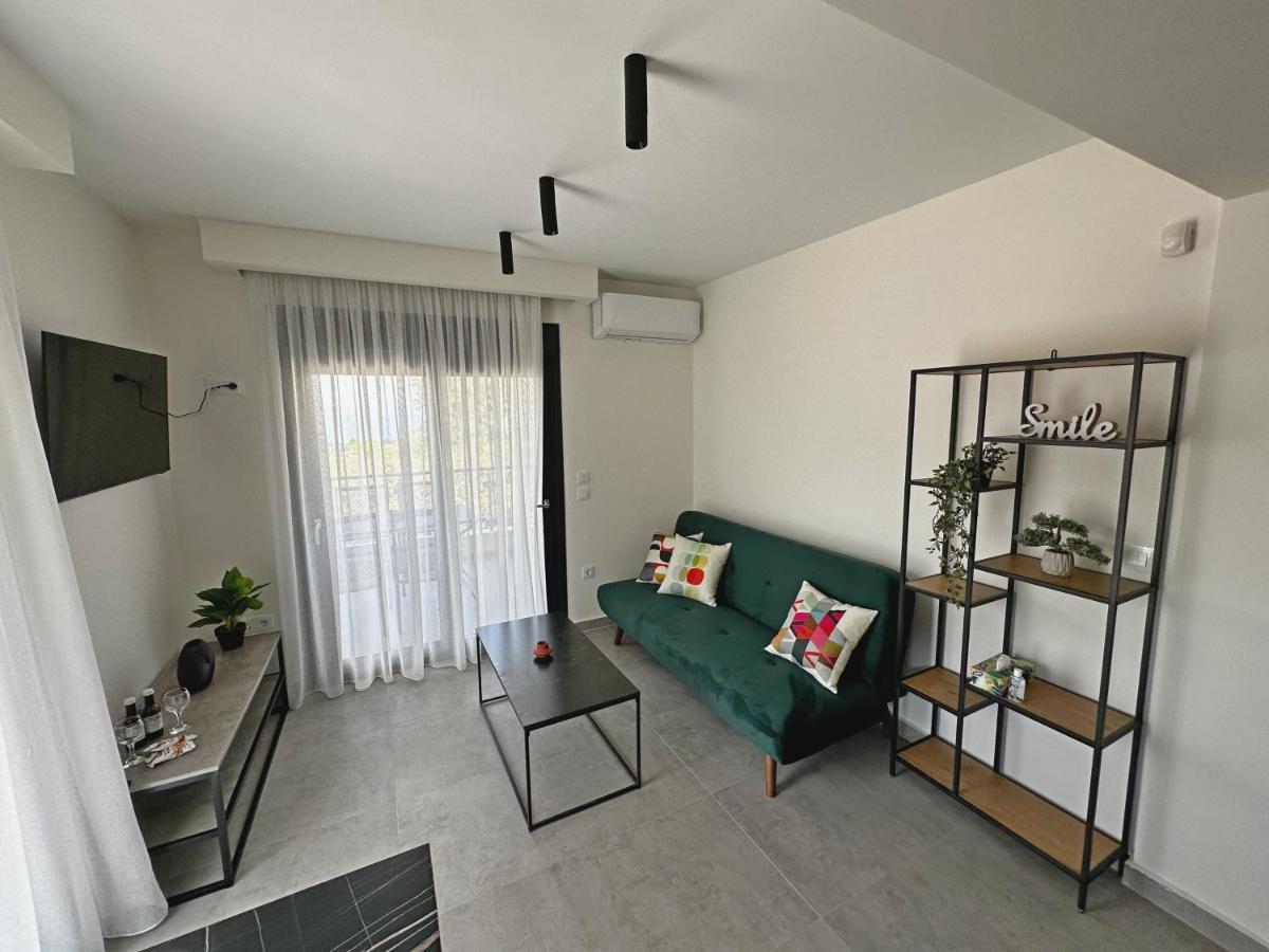 Lighthouse Apartments Kriopigi Bagian luar foto